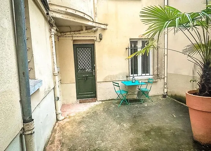 Cocon Versaillais 아파트 *